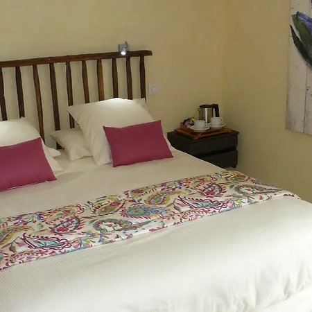 Domaine De Janis & Hotell 4*