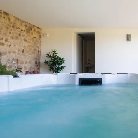 Hotell Domaine De Janis & 4*