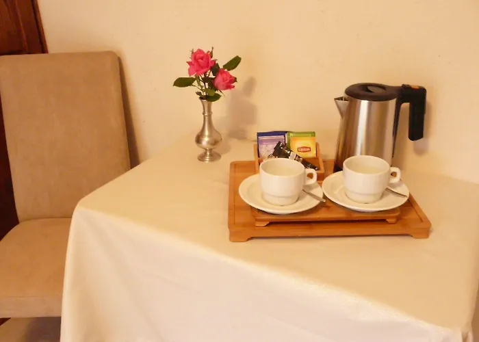 Domaine De Janis & Le Vigan (Lot)