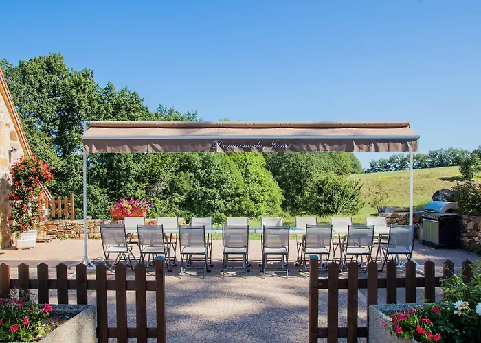 فندق Domaine De Janis & Le Vigan (Lot)
