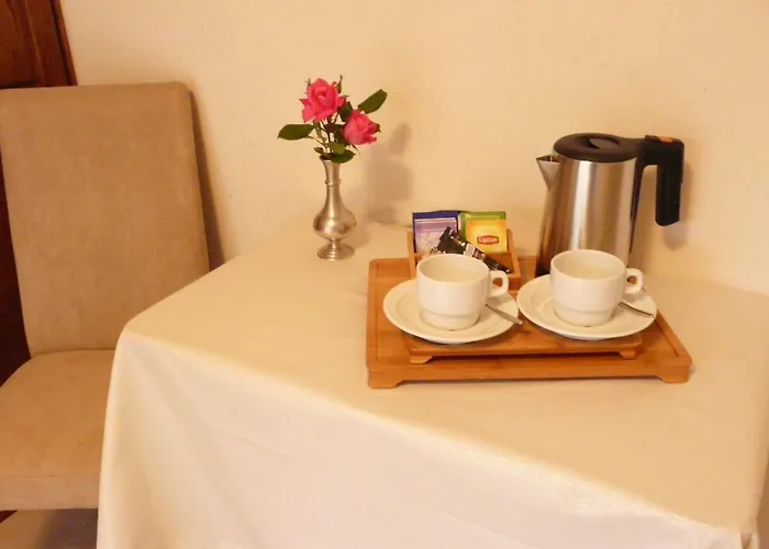 Domaine De Janis & Hotel Le Vigan (Lot)